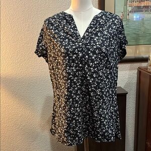 Yessica Black and White Floral Blouse